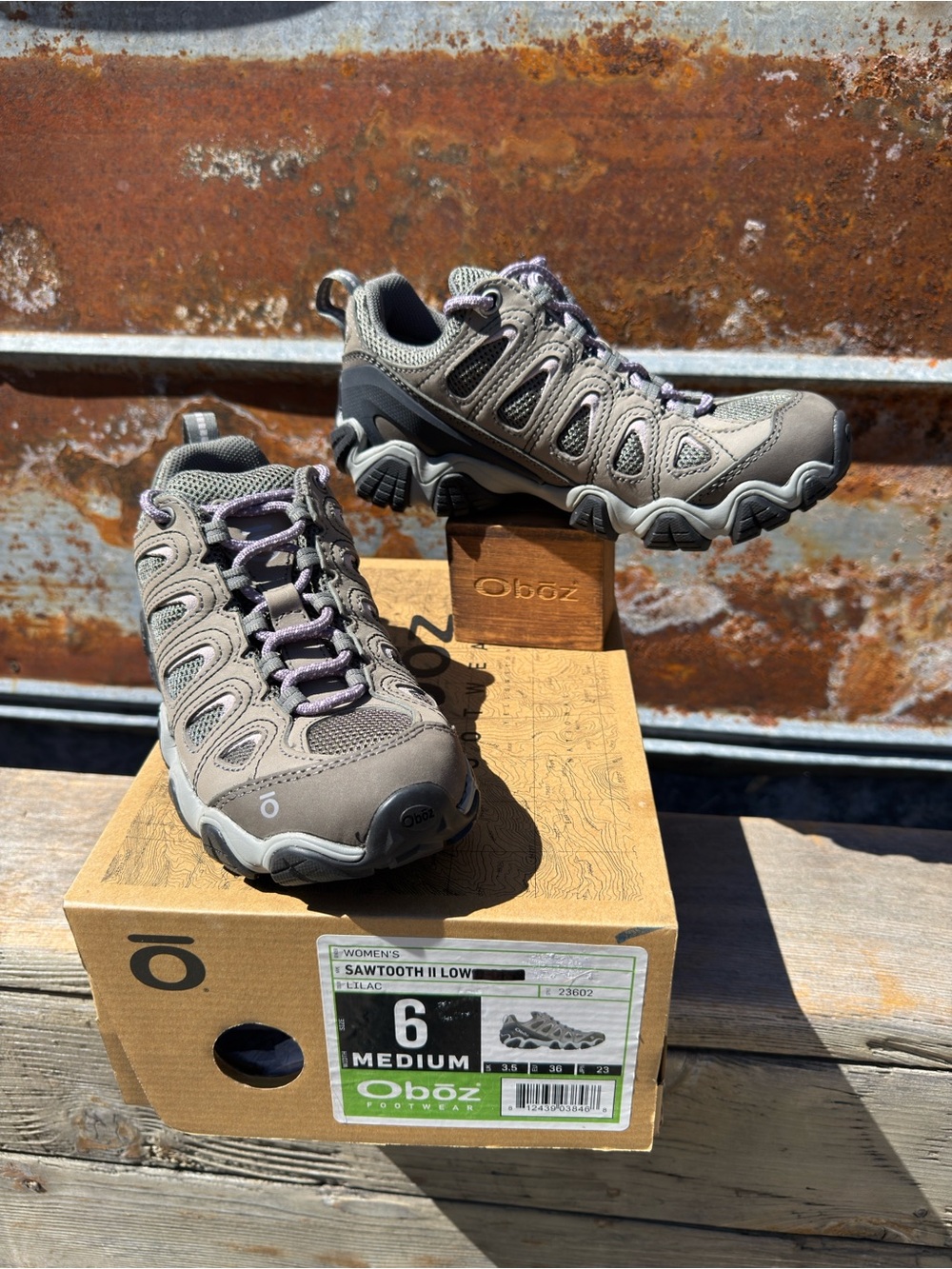 Oboz Women's Sawtooth II Low Athletic Shoe - lilac